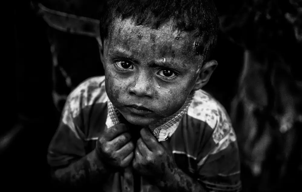 Garmendia, Inazio Joxe: Rohingya-Junge im Regen.