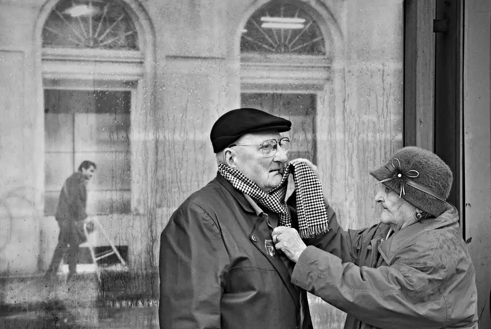 Gabor, Nicoleta: listopadových cestujících