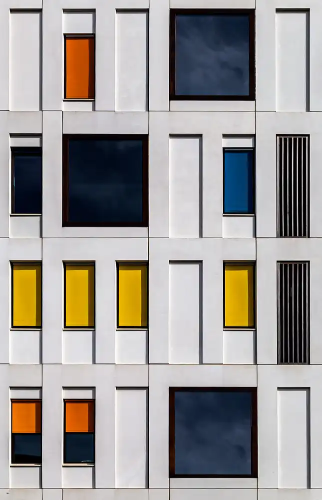 Mattheyses, Eric: Colorful Facade