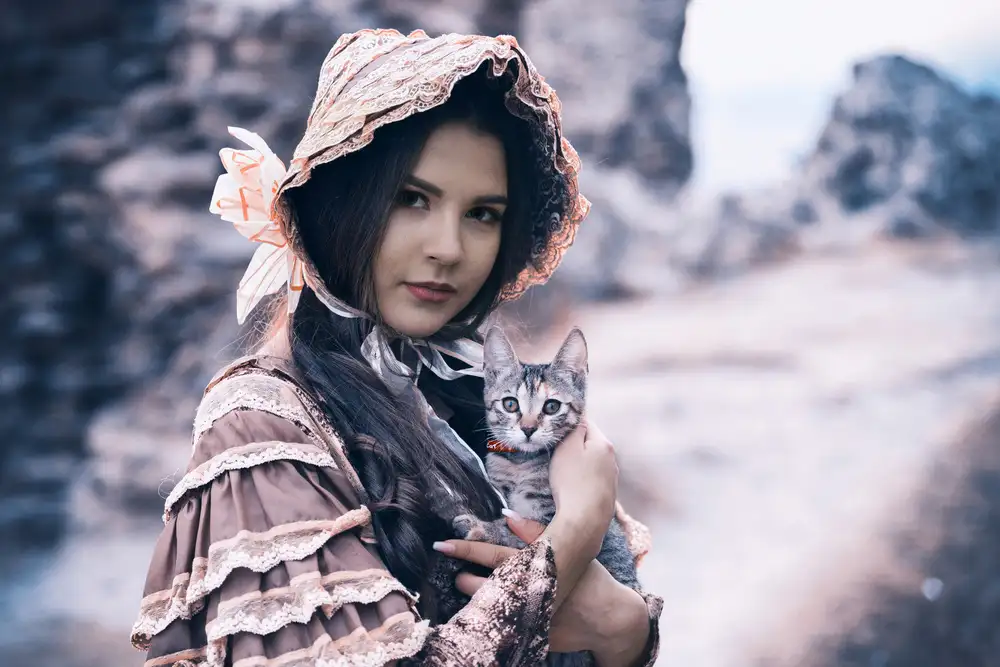 R, Bogdan Mihai: Medana and the cat