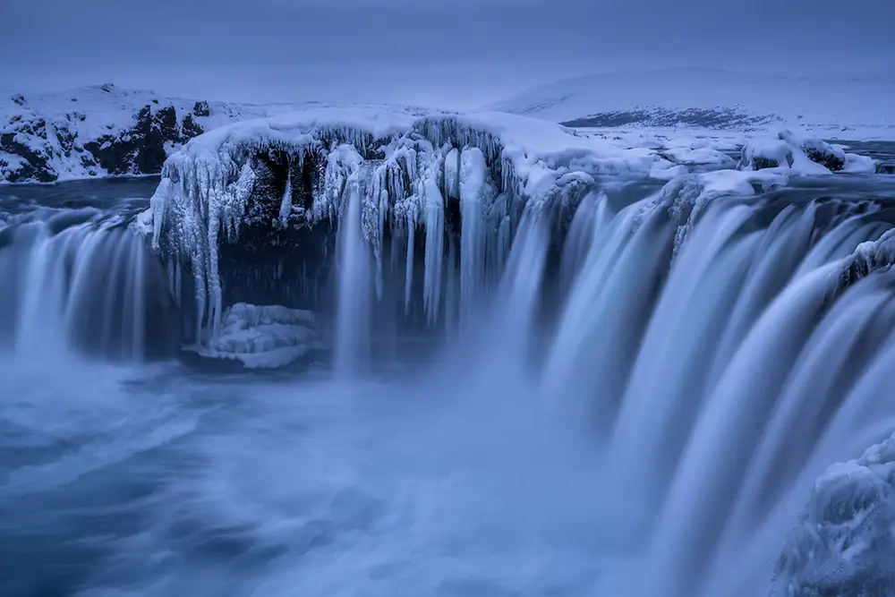 Zhu, Jingshu: Ice and Flow II