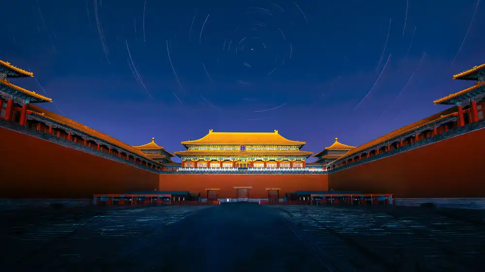 Zhu, Hua: Night view of the Meridian Gate of Forbidden City