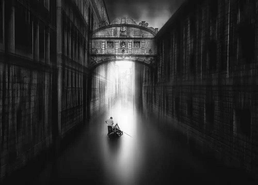 Osuna, Fran: A passage from Venezia