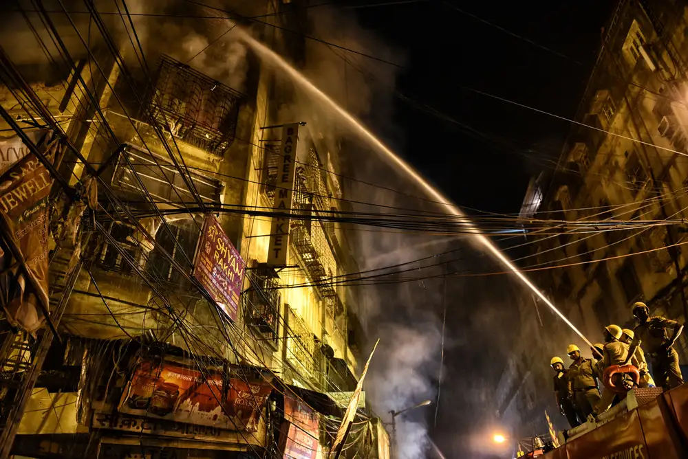 Das, Avishek: Fire Fighting