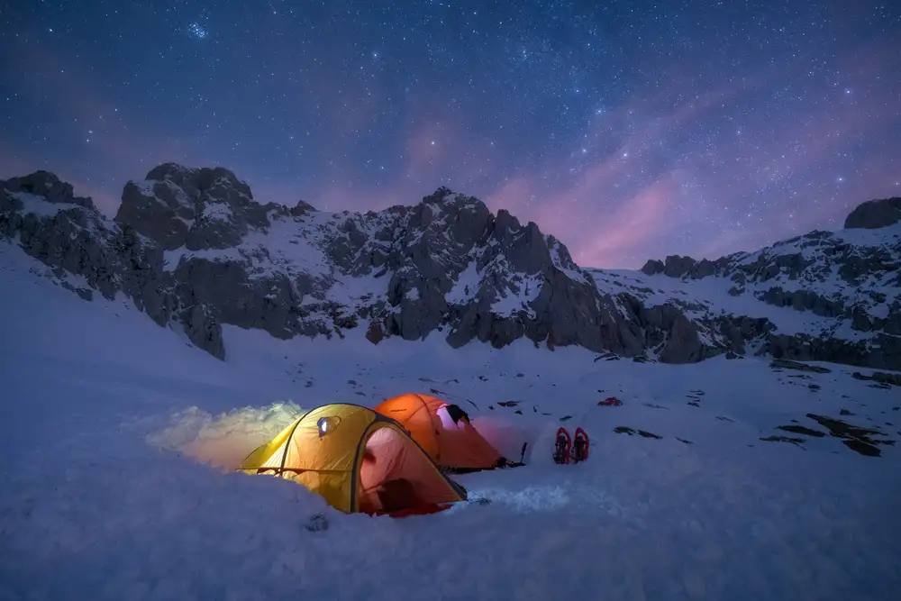 Gonzalez, Carlos: room whith a view of the stars