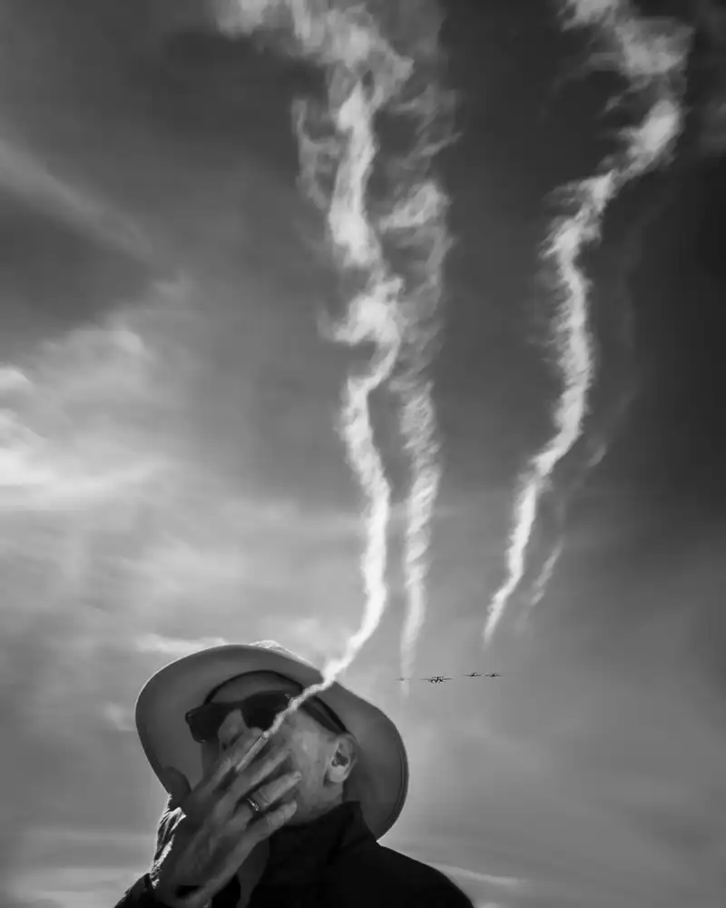 Guo, Leah: smoking