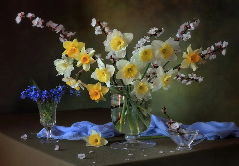 Skorokhod, Tatyana: Natura morta con fiori primaverili