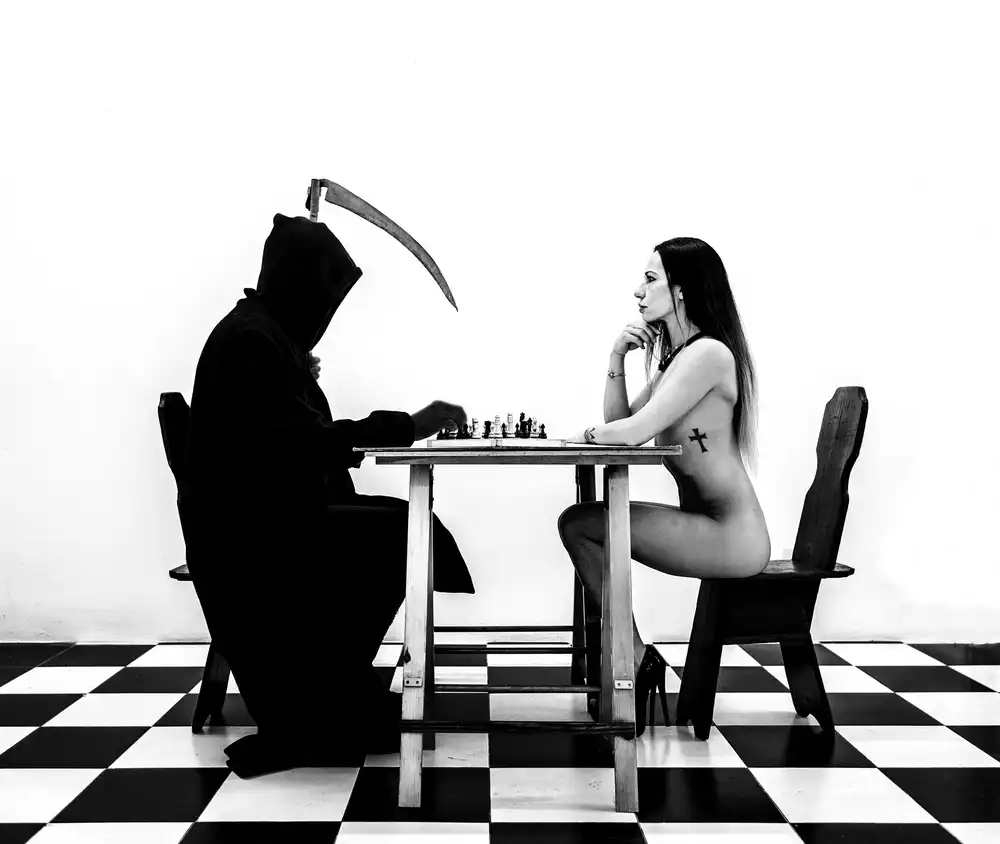 Redaelli, Marco: Playing with death