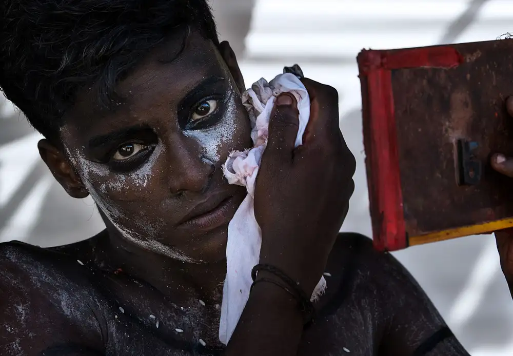 Garmendia, Inazio Joxe: Úklid po obřadu Theyyam-Kannur - Indie