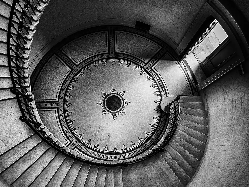 Urrutia, Adolfo: Stairs