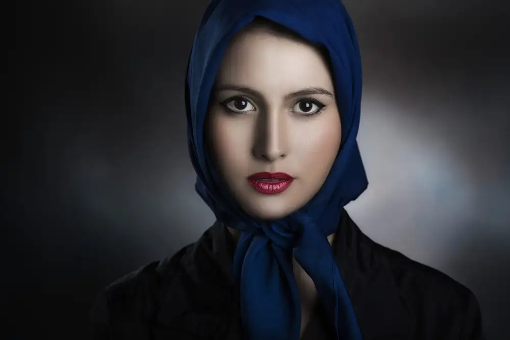 Tambè, Peppe: La fille au foulard bleu