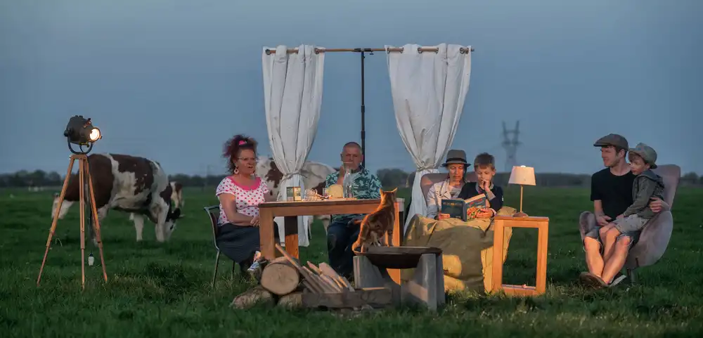 Bosch, den Gert: Reading a story