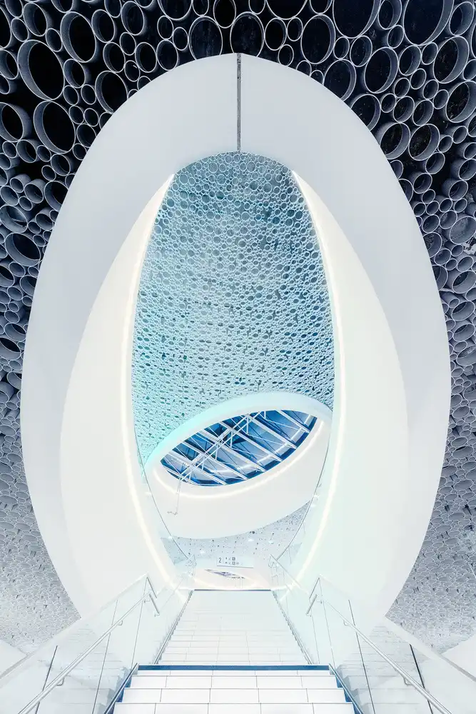 Osuna, Fran: Futuristic architecture