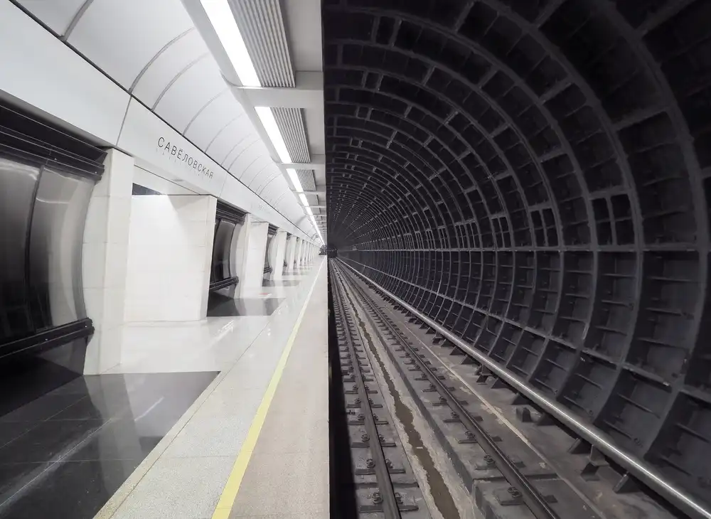 Makunin, Maxim: Moscow metro - Yin and Yang