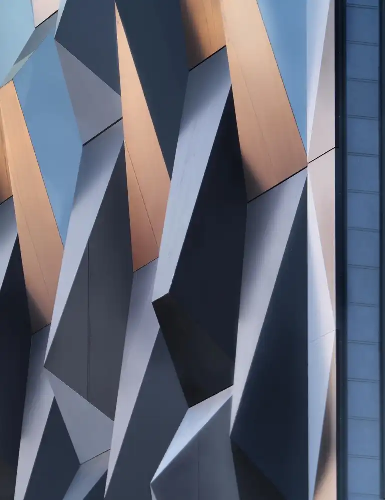 Makunin, Maxim: Night and Day