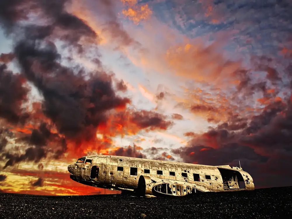 Þorsteinn,,, H. Ingibergsson,,,: Restes d'un avion