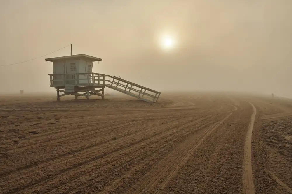 Froyda, Martin: Fog on the beach - Santa Monica