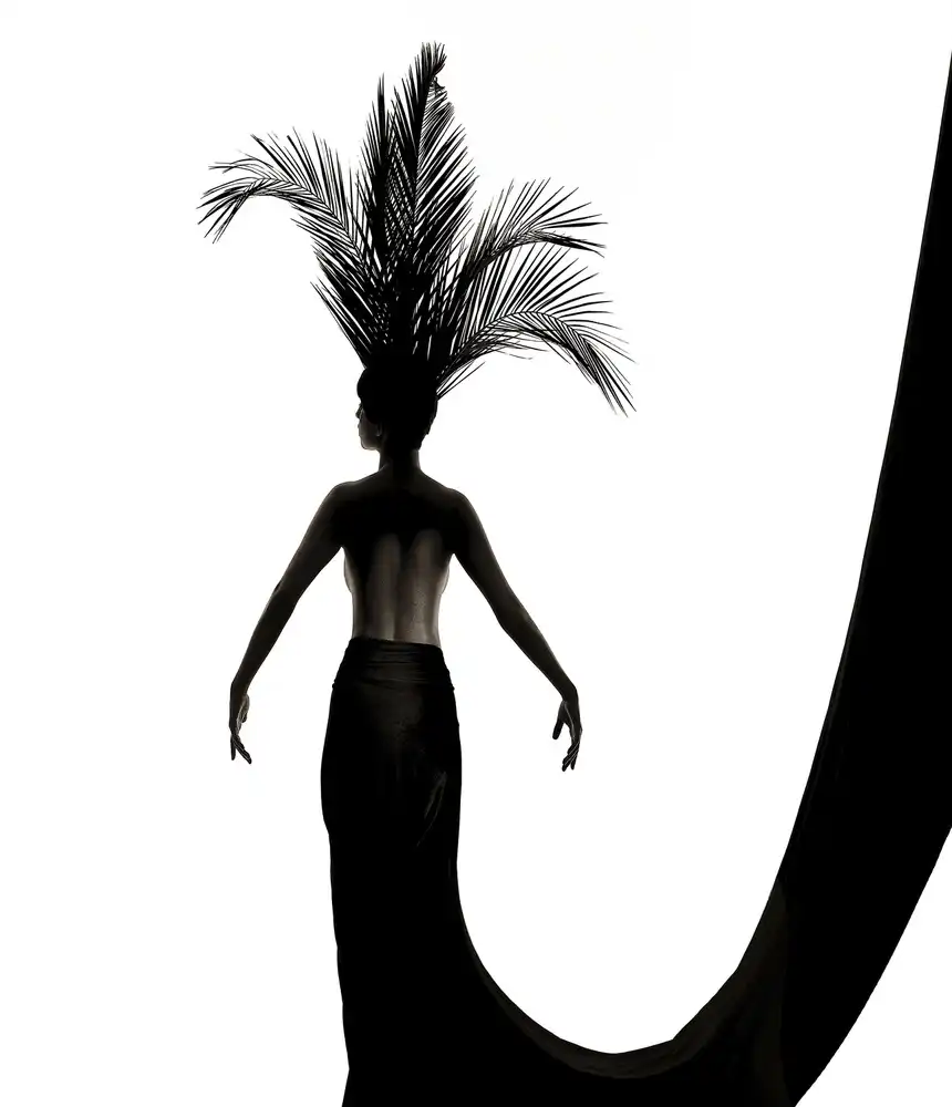 Kustås, Anders: Palm leaf headdress