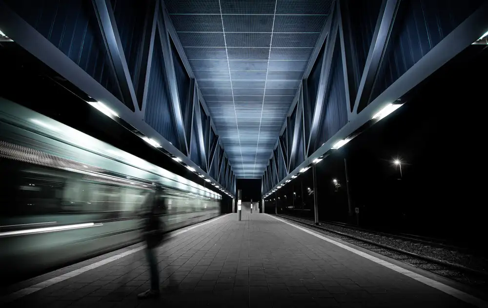 Vollrath, Jörg: ... Stazione della metro