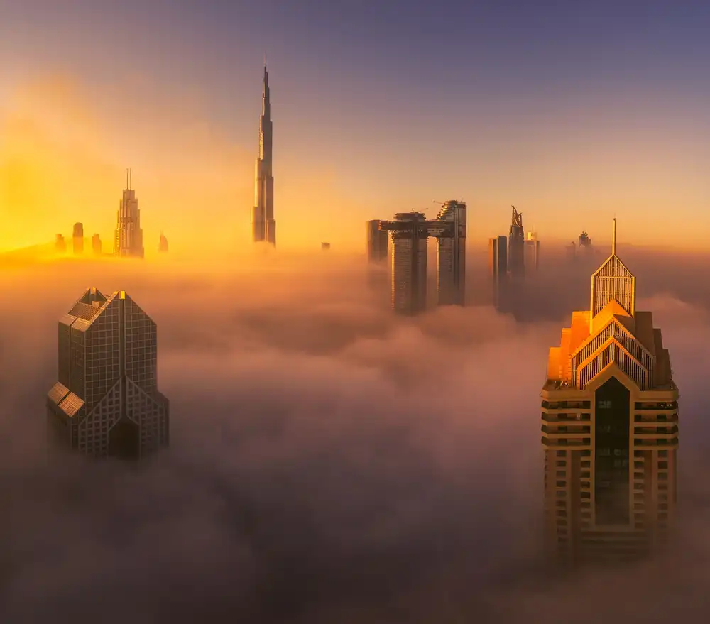 Joanaduenas: Dubai foggy sunrise in the city A738873