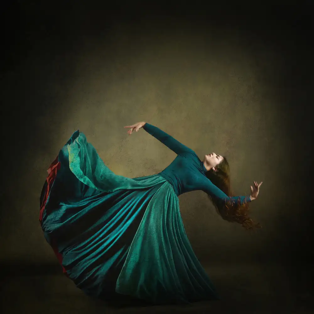 Hasheminasab, Moein: Dance for yourself