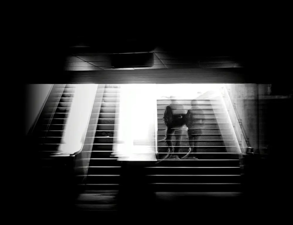 Momanu, Mirela: Memory of a Lost Love