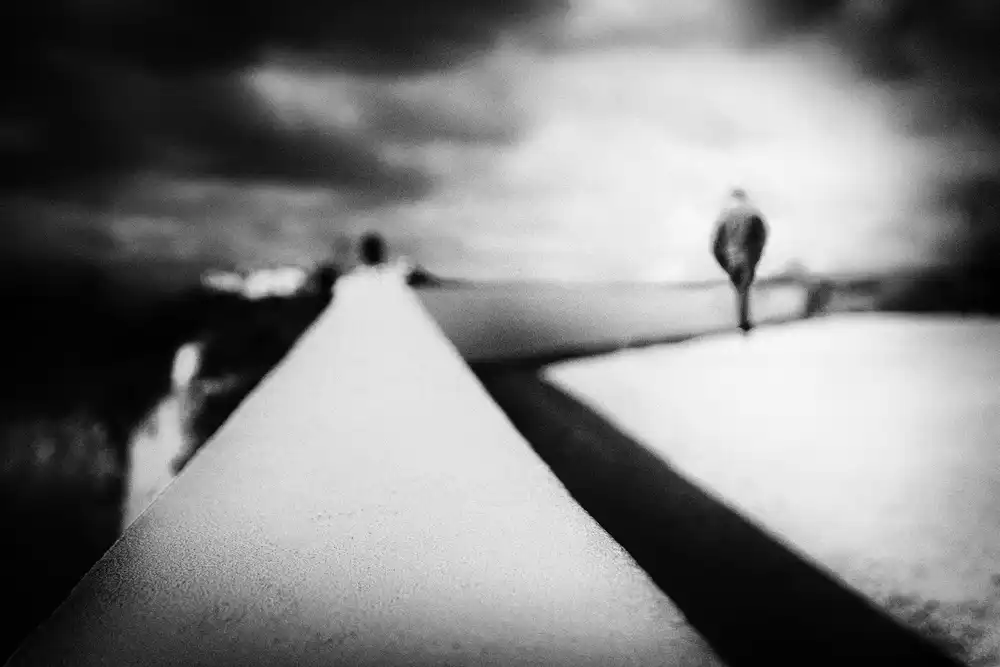 Tänzer, Ina: Triangle