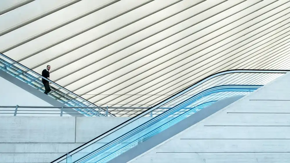 Joosten, Lus: the escalators