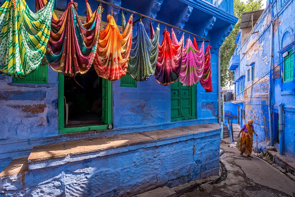Sirohiya, Saurabh: Colorful Street