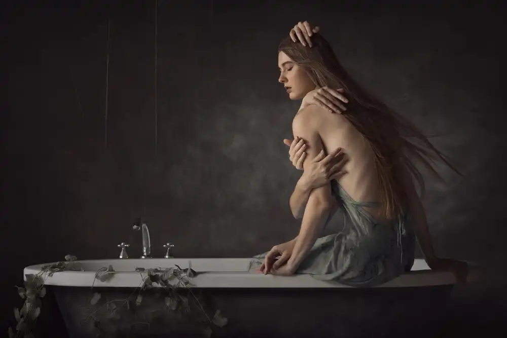 Kisworo, Sebastian: Another Bathtub Story