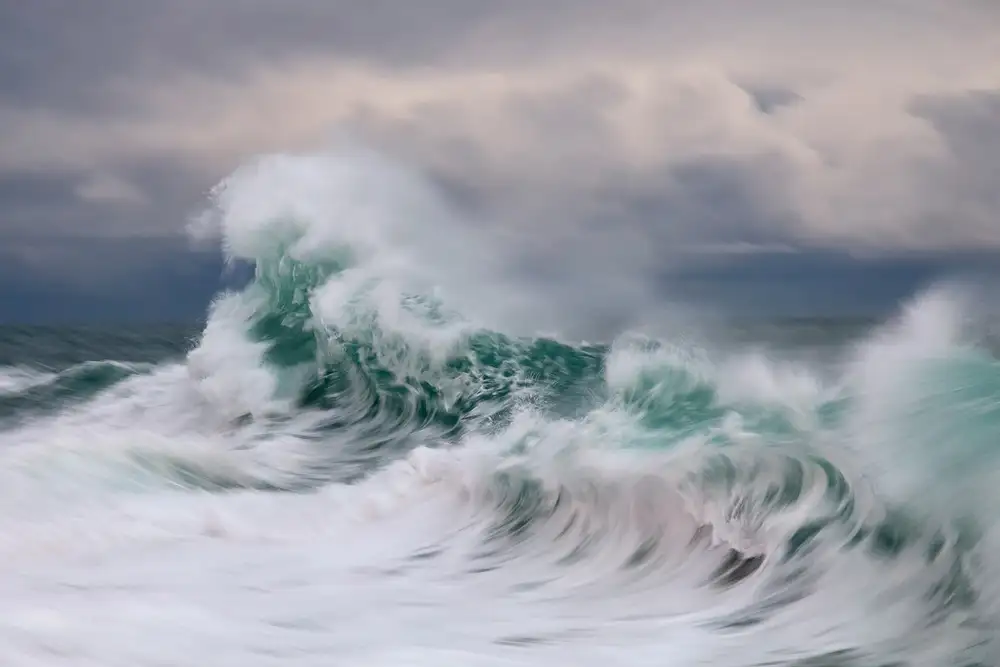 Bolla, Paolo: Wave
