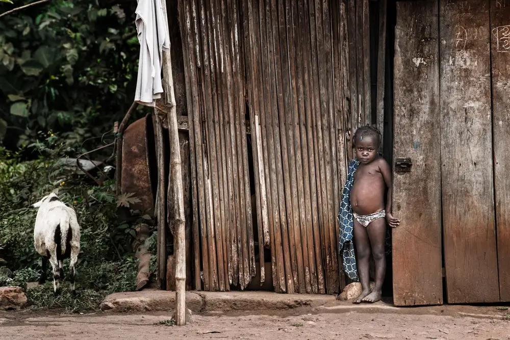 Garmendia, Inazio Joxe: Dítě a ovce - Benin