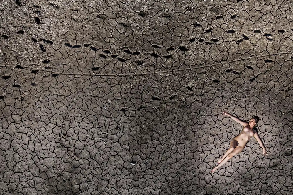 Pop, D. Ovi: Pas de sable