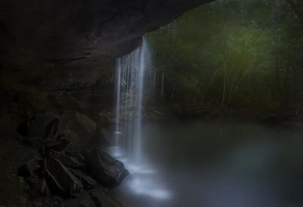 Zhang, Yan: Hidden Waterfalls