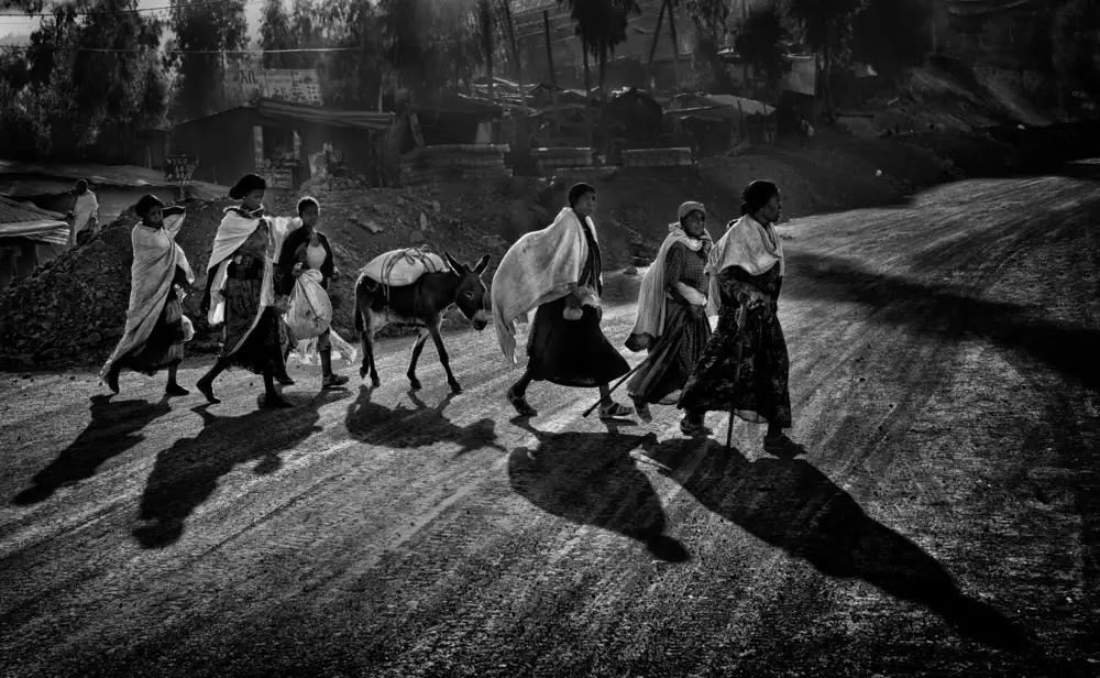 Cavalli, Giovanni: From the village to the market, Lalibela