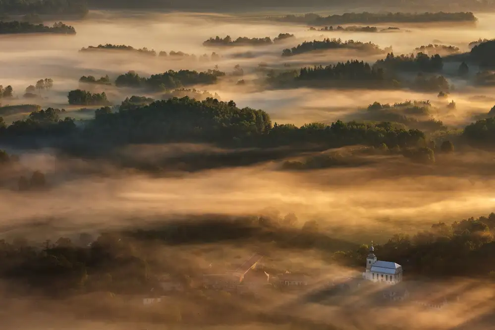 Rojek, Tomasz: The church...