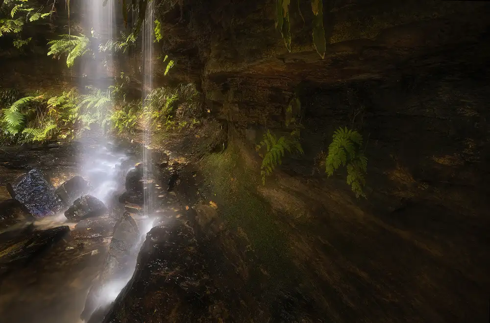 Zhang, Yan: Hidden Waterfalls (2)
