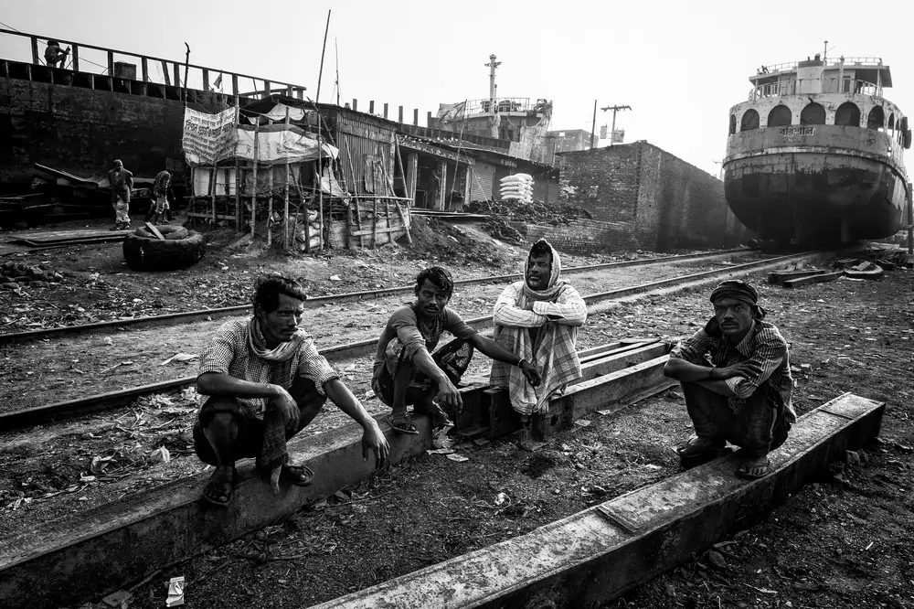 Garmendia, Inazio Joxe: At the shipyard - Bangladesh