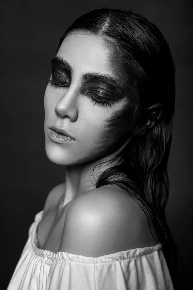 Heydari, Amir: black eyes