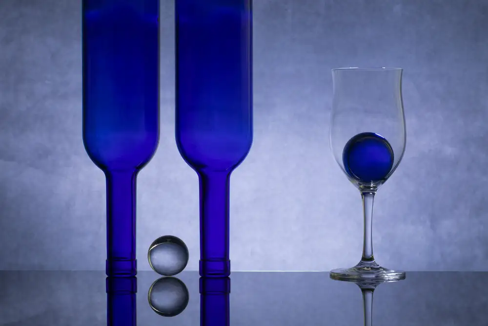 Yakubovitch, Azriel: Blue Glass #4