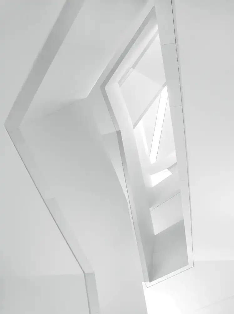 Huang, Ivan: Escalier ROM
