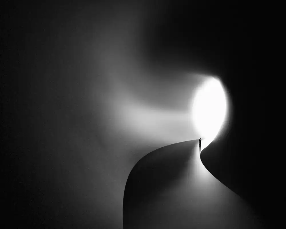 Bunjamin, Antonyus: Light of Tunnel
