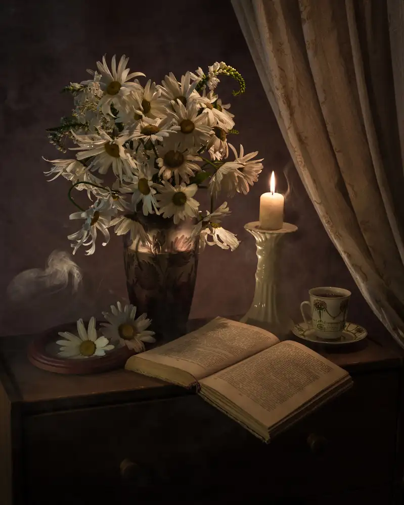 Cherkasov, Viktor: Still life with camomiles