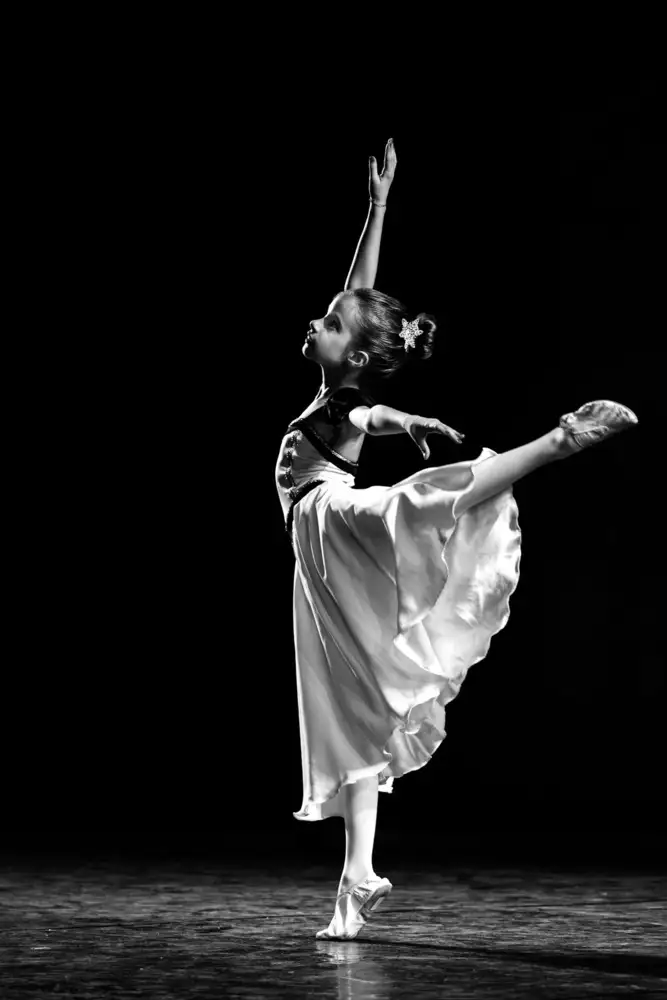 Rocaci, Vlad: Ballerina