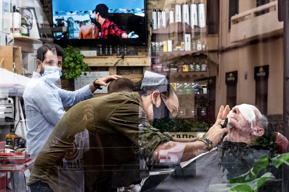 Abreu, Pablo: Barbershop reflections