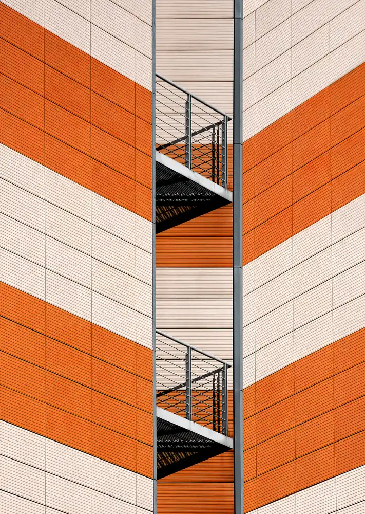 Buczkowski, Tomasz: two lines