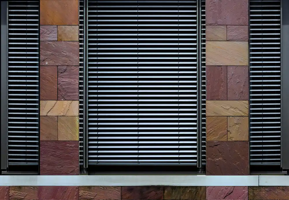 Maastricht, van Henk: Strutture