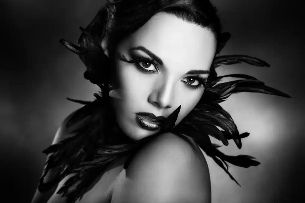 Tambè, Peppe: The black feathers