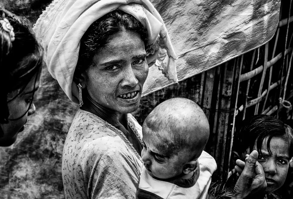Garmendia, Inazio Joxe: Rohingya woman and her children - Bangladesh