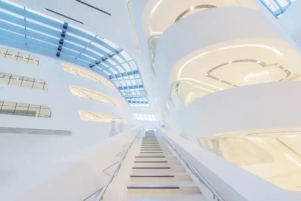 Osuna, Fran: Futuristic architecture
